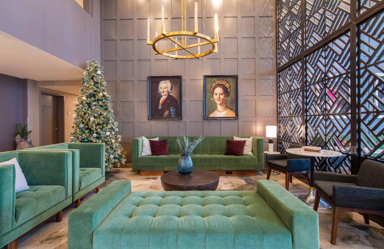 Sandman Signature Ottawa Airport Hotel מראה חיצוני תמונה