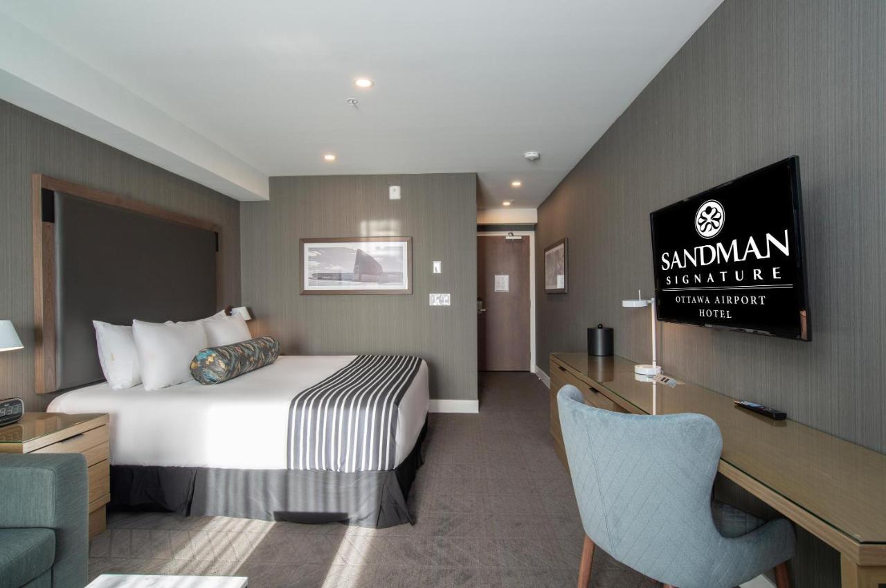 Sandman Signature Ottawa Airport Hotel מראה חיצוני תמונה