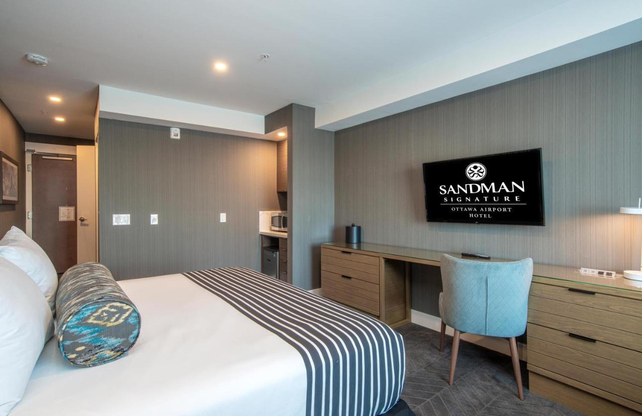 Sandman Signature Ottawa Airport Hotel מראה חיצוני תמונה