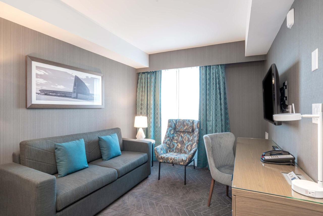 Sandman Signature Ottawa Airport Hotel מראה חיצוני תמונה